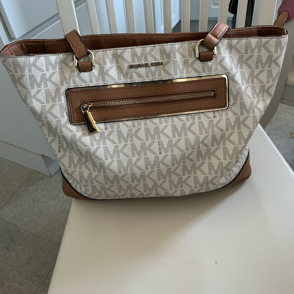 Women bag
